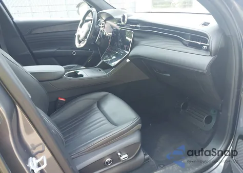 2023 Maserati Grecale Gt из США, поврежденный, VIN ZN682AVA4P7415942